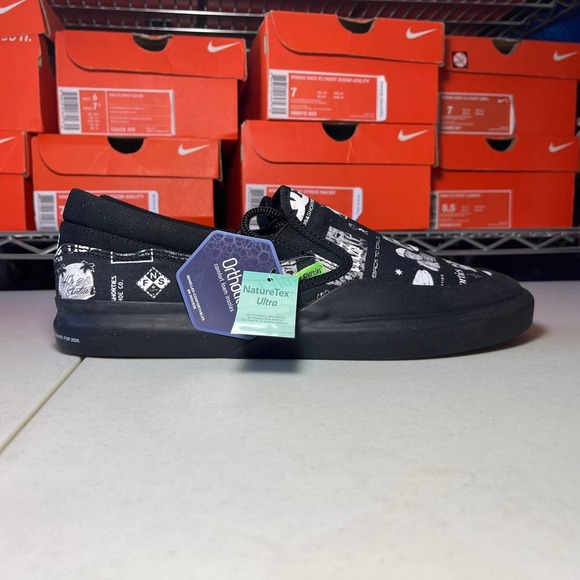 DC Shorties and Forties Canvas Shoes Mens Size 10.5 main image 5